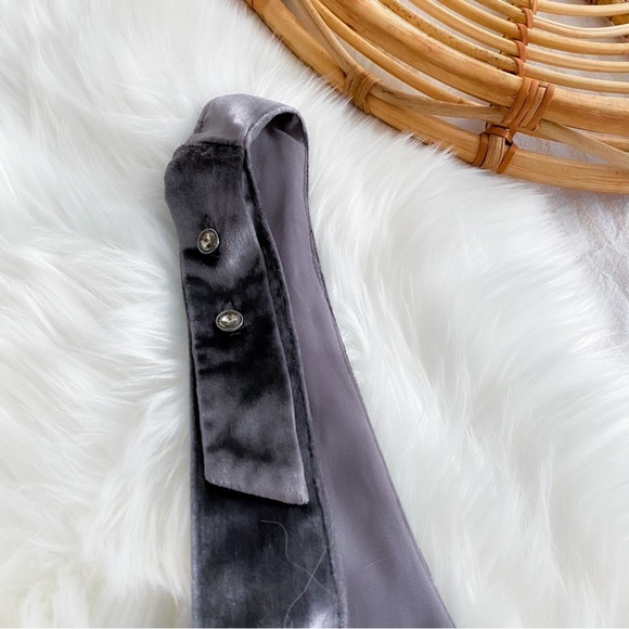 Anthropologie Maeve Velvet Romper Jumpsuit Jeweled Buttons Cropped Wide Leg Gray - Picture 8 of 15